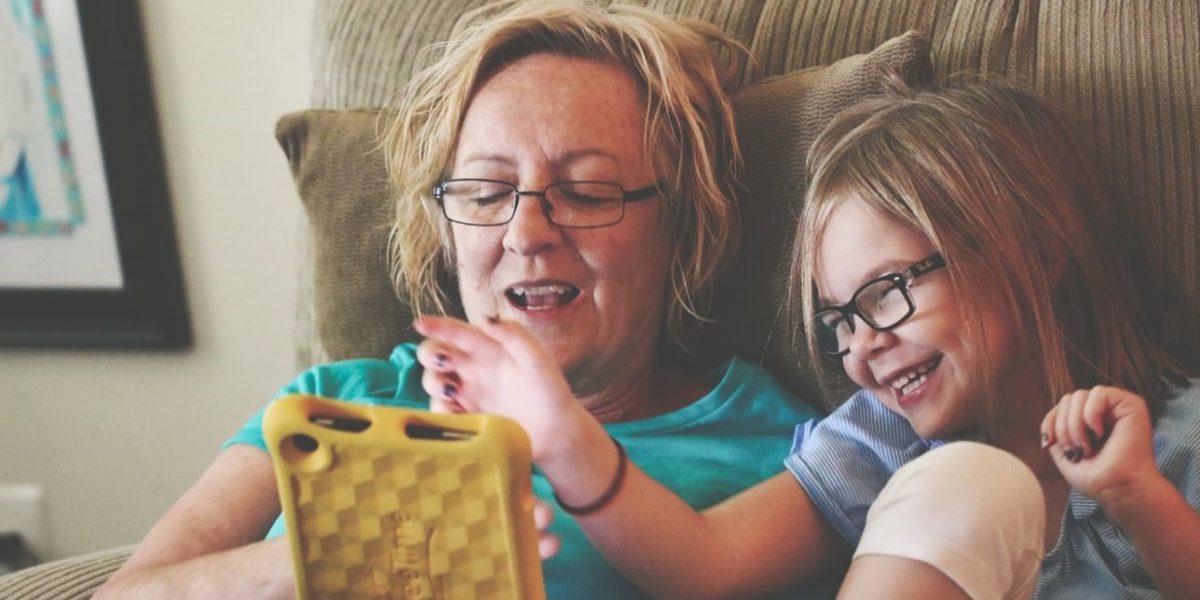 Internet Security Tips for Seniors: How to Use Social Media Safely